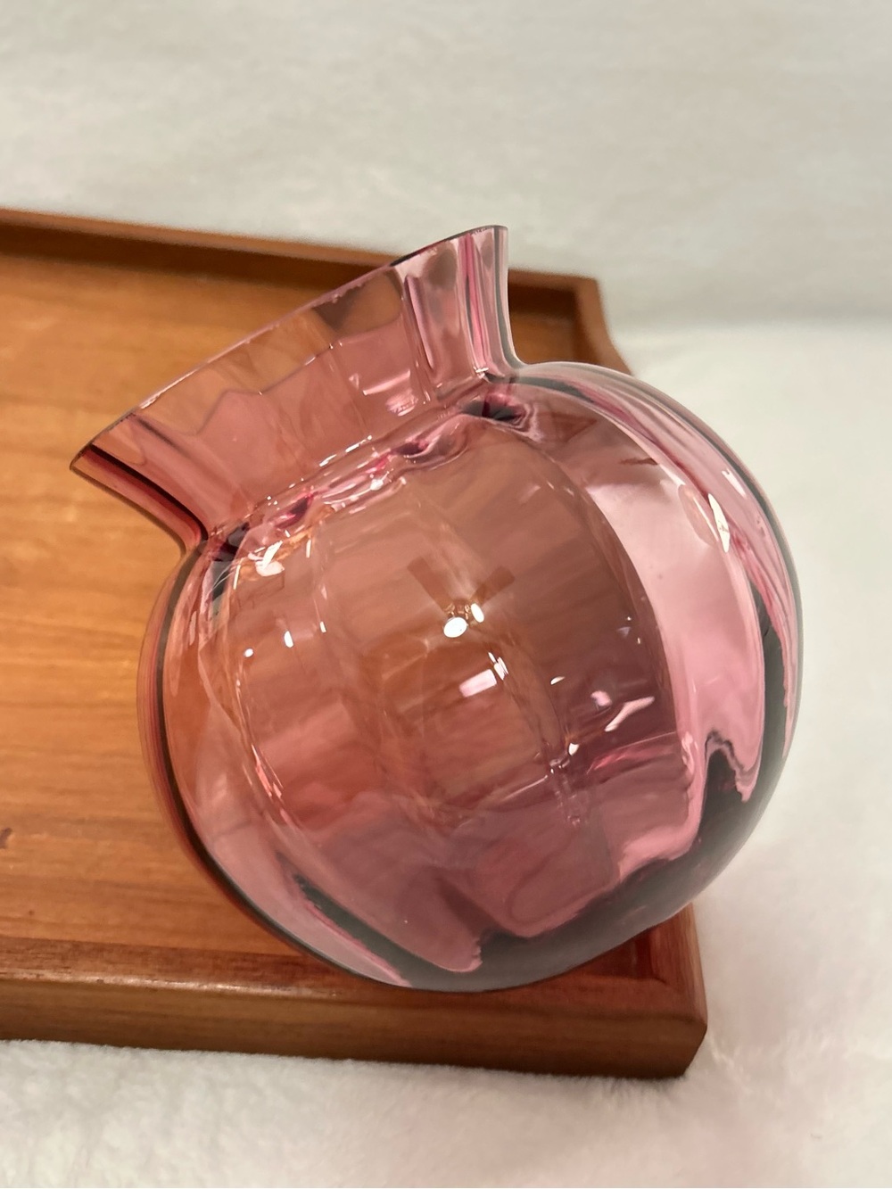 Pilgrim Glass CRANBERRY RIBBED
BALL VASE 5" - Picture 7 of 9